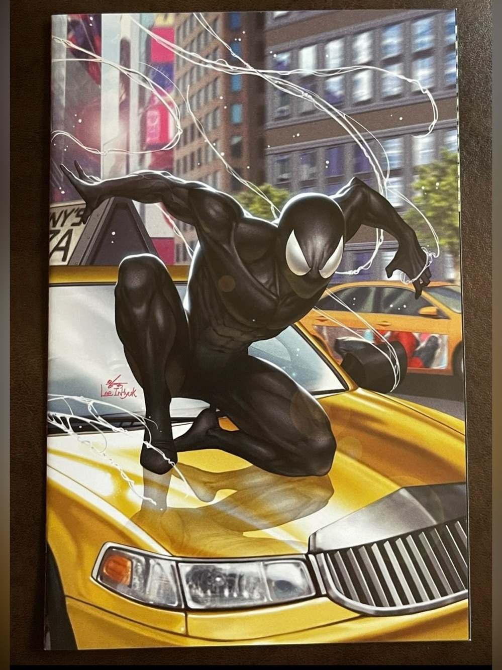 ULTIMATE SPIDER-MAN #5 Comic Mint NYCC InHyuk Lee Virgin Variant LTD to 600